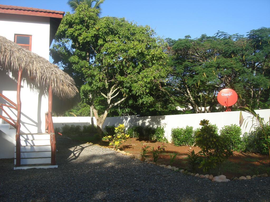 La Casa De Sergio Y Cristina Bed & Breakfast Las Terrenas Exterior photo